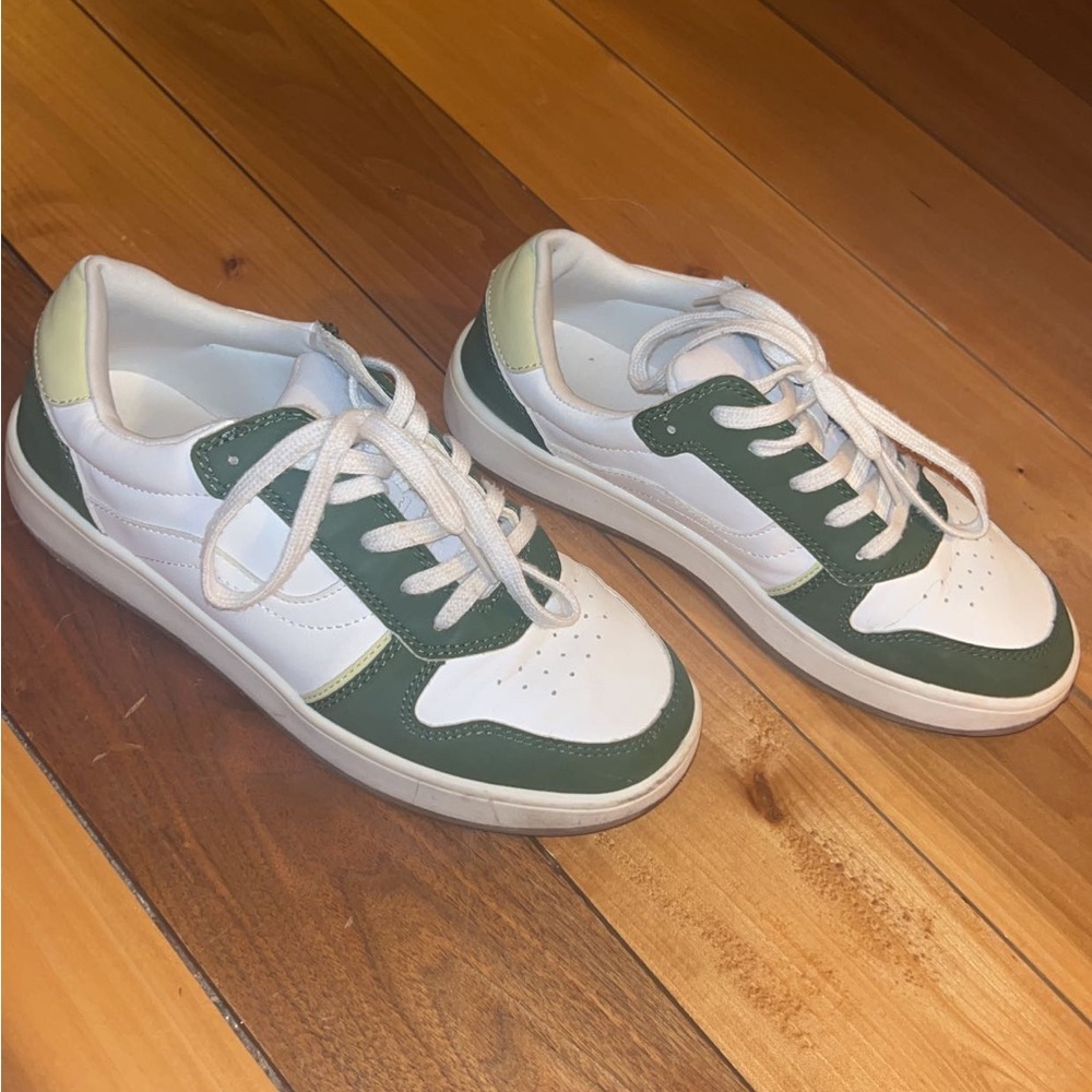 American Eagle sneakers